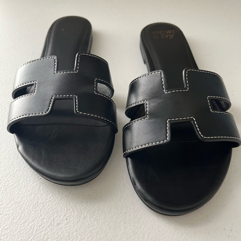 Crown & Ivy Women’s Black Slip-On Comfort Sandals | Size 8.5 | Spring | Low Heel - Picture 4 of 14